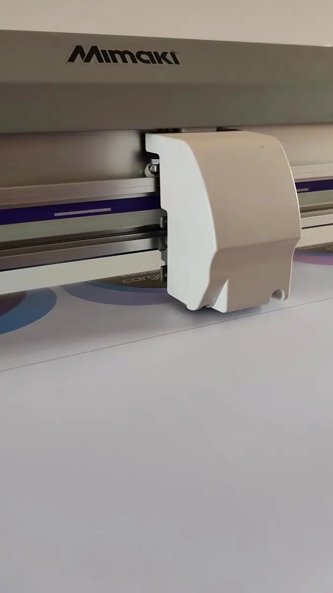 Plotter de corte de vinil del taller